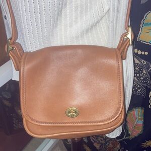 Genuine Vintage 90s Coach Legacy Small flap British Tan Leather Bag 9965